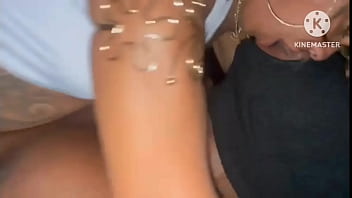 Preview 3 of Mom Son Rep Videos - CASADA BEBE DE MAIS E FICA COM MUITO FOGO NA CASA DE SWING DANDO PRA DOIS SOLTEIRO UM BRANCO E UM NEG&Atilde_O SEM CAMISINHA OS DOIS DOTADO O CORNO ADOROU TUDO QUE VIU