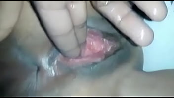 Preview 2 of Handjob Stage - arrombando e fazendo ela gozar