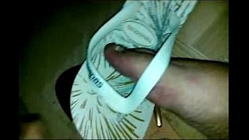 Preview 3 of Chana Xxx D R - BRINCANDO COM AS HAVAIANAS