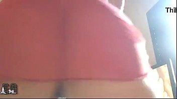 Preview 2 of Britanny Yazz - Funkeira rebolando sem calcinha