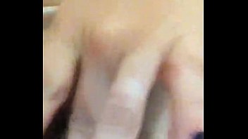 Preview 4 of Girl With Muscles Fist On Webcam - Esposa se divertindo