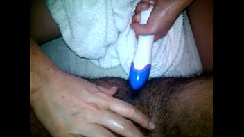 Preview 1 of Fuck A Bus - Massagem com vibrador
