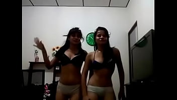 Preview 1 of Shyla Steliz Creampie - c. BAILANDO ROPA INTERIOR