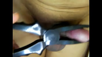 Preview 3 of Shraddha Kapoor Boobs Show Video - 潰されたペニス
