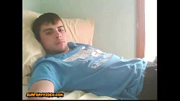 Preview 1 of Azerbaijan Sex - Horny boyfriend jacking off on the bed