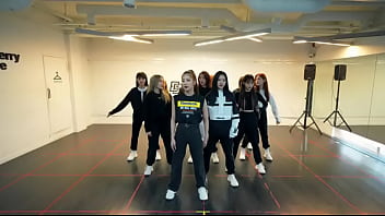 Preview 1 of Fighting Sis - So What - Dance Practice