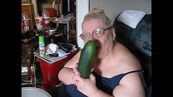 Preview 2 of Public Sex Gay Porn - MVI 6508.AVI