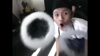 Preview 2 of Sxxs Man - CUMSHOT SMOKEVAPE