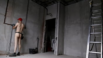 Preview 4 of Mai Lzuki - LanaTuls aka Sergay Fag - Dirty Electrician Working Nude in the Bulding House. Электрик в бригаду строителей. Гей шлюха для активов.