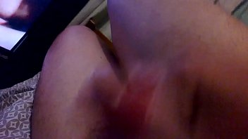 Preview 4 of Russian Amateur Mom Goes Wild 22 - ME MASTURBO DELICIOSO MIRANDO VIDEO XXX