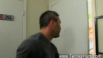 Preview 1 of Xvideos Japanes Mom - Hot gay sex Even straight muscle men like Brock Landon can&#039_t turn