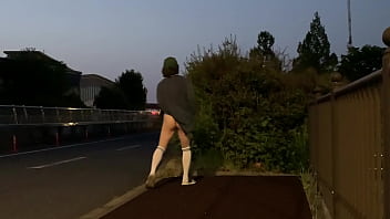 Preview 3 of Arabin Woman - 女装子まゆちゃんが明け方に道路わきの植え込みの陰に隠れて全裸露出を楽しむ横を車が通って行く