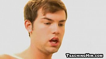 Preview 1 of Exibiendo Menina - Kelan Carr taking a hard cock in his tight assholeettinger 1024 3