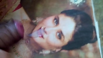 Preview 4 of Teen Pain Scream - cum tribute to kareena