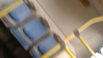 Preview 4 of Sedice Mom - PUTA RICA EN EL BUS