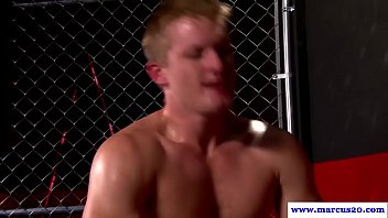 Preview 3 of Fat Hdsu - Horny straight dude blowing muscled jock