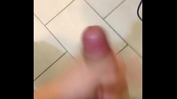 Preview 1 of Amateurages Voyer - jerk off