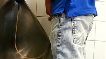 Preview 4 of Quet Boy To Boy Porn - Pissing 1