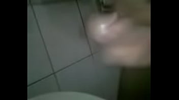 Preview 1 of Fat Drunk Mom - &aring_&frac12_&plusmn_&ccedil_&permil_&Dagger_022