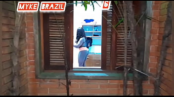 Preview 1 of Femdom Fists - Fernanda chocolate e uma modelo acompanhante de luxo ela atende muito bem ela te um rabo muito gostoso e pede leite na boca veja completo no sheer