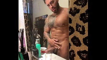 Preview 2 of Maryan Full Videos - Flexing muscles in mirror and jerking off BBC latino muscle - VIKTOR ROM -