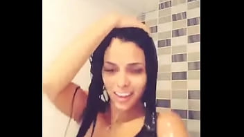 Preview 4 of Siscor Hot - La sexy Joan Cotiize en la ducha