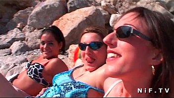 Preview 1 of Lancap Kepala - Three hotties have lesbians sex licking fingering toying on the beach