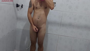 Preview 2 of Indian Aunti - madrasta flagra enteado cheirando sua calcinha usada batendo punheta quase gozando,  e decide ajudar ele gozar
