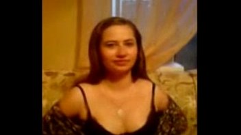 Preview 2 of Garlz Xx - Elena shows her breasts [2007]