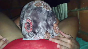 Preview 2 of Big Mon San Xxx - Chica sexy de body rojo hot con Co&ntilde_o cremoso y apretado reciben polla en Video Porno Casero Part 1