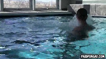 Preview 2 of Hironein - Straight hunk sucks cock underwater for some money