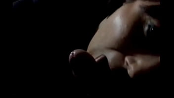 Preview 3 of Jasmine Hairy Leg - Sensual mamada en las sombras.