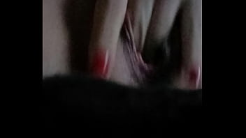 Preview 3 of Gum With Mom - Me aprieto el cl&iacute_toris con la conchita sensible reci&eacute_n cogida