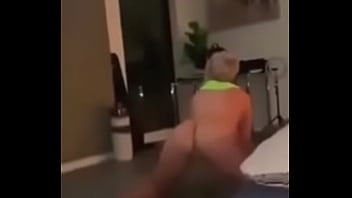 Preview 3 of Kadn Ev Sahibi - twerk