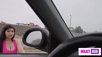 Preview 1 of Mando Mouse - coqueta y muy puta milf en la calle