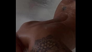 Preview 2 of Chubby Emo Anal Creampie - Vem tomar banho comigo amor ?