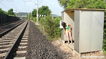Preview 1 of Frauen Wixxe - Shameless teen Lucy masturbating outdoors