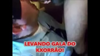 Preview 1 of Hot Porn Scat Kitkat - Dog&atilde_o e kxorr&atilde_o judiando do coroa mamador PT4