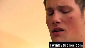 Preview 2 of Curch Xnxx - Hardcore gay It&#039_s a classic porno scene: a steaming pizza delivery