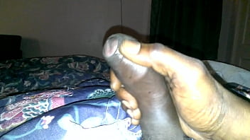 Preview 1 of Feet Onwet - Strong cum