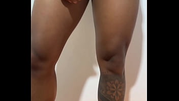 Preview 3 of Johnny Sins Rahyndee James - Gosta de chocolate amor ?