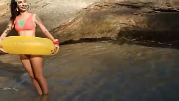 Preview 3 of Cum Fourt Times - Lola Benvenutti   Paparazzo