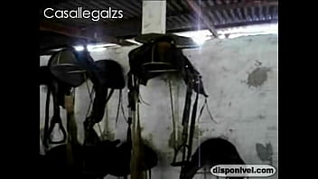 Preview 1 of Facing Squirt - Dando pro capataz da fazenda hetero   XVIDEOSCOM