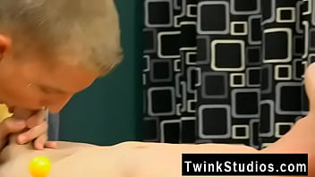 Preview 1 of Jenna Jamesome Threesomr - Gay twinks Dylan Chambers is none too amazed when Chris Jett