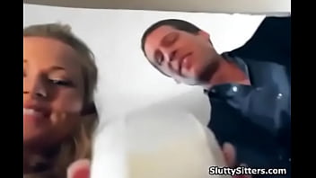 Preview 1 of Mamando En La Carina Telefono - Babysitter