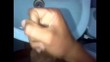 Preview 3 of Ucinanie Penisa - VID-20140426-00006.MP4