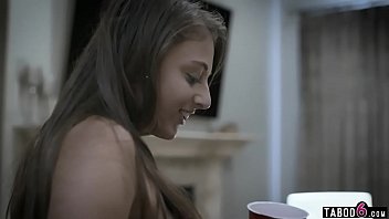 Preview 1 of 10 Yeares Girl Lasben Fuck Video