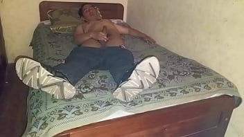 Preview 2 of Xxx Video 2023 - Eyaculo en alojamiento me sale el semen