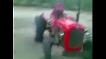 Preview 2 of Dog Sex Xnxx Video - rajasthani women driving tractor