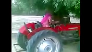 Preview 4 of Dog Sex Xnxx Video - rajasthani women driving tractor